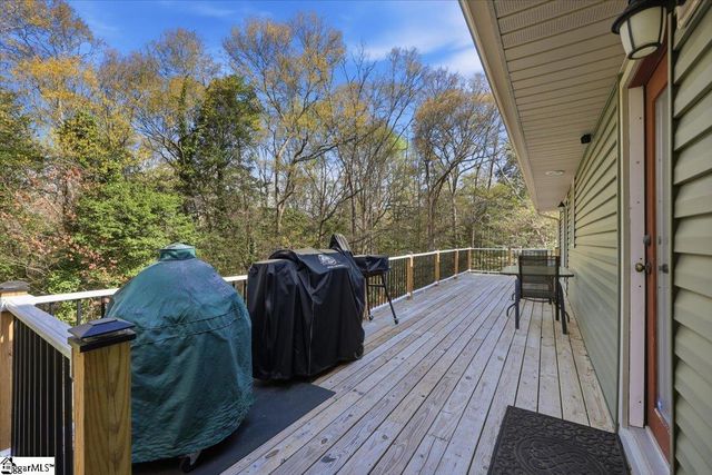 90 Southwood Drive, Greenville, SC 29605