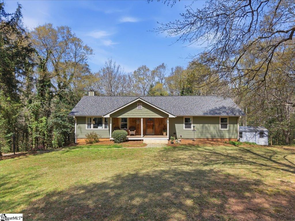 90 Southwood Drive, Greenville, SC 29605