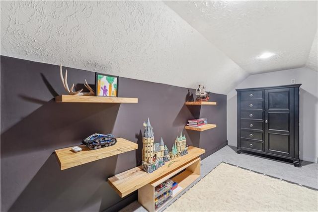 12904 Quail Ridge, Lee's Summit, MO 64086