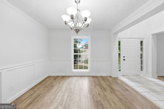 208 Foxdale Court, Lagrange, GA 30240