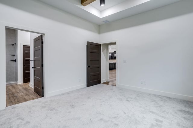 9018 E 33rd Cir S, Wichita, KS 67210