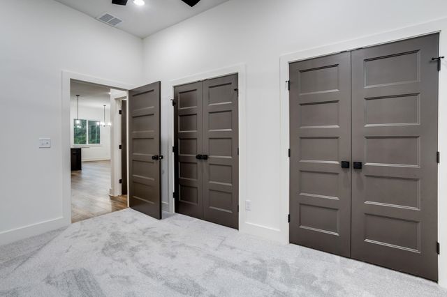 9018 E 33rd Cir S, Wichita, KS 67210