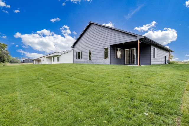 9018 E 33rd Cir S, Wichita, KS 67210