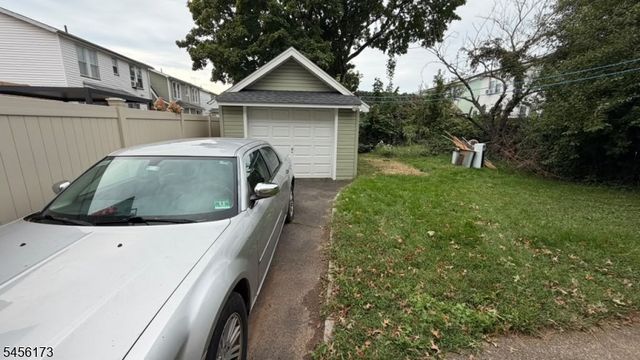 40 Glorieux St, Irvington Twp., NJ 07111