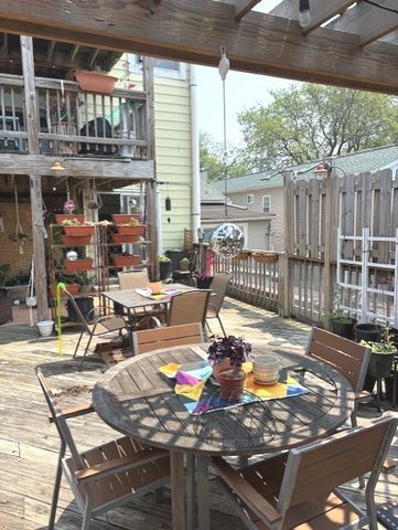 4720 N Springfield Avenue, Chicago, IL 60625