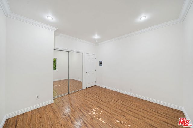 6680 De Longpre Avenue, Los Angeles, CA 90028