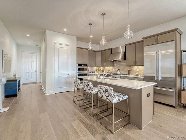 8393 S Winnipeg Ct, Aurora, CO 80016