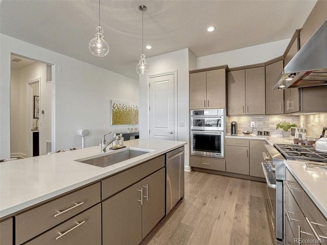 8393 S Winnipeg Ct, Aurora, CO 80016