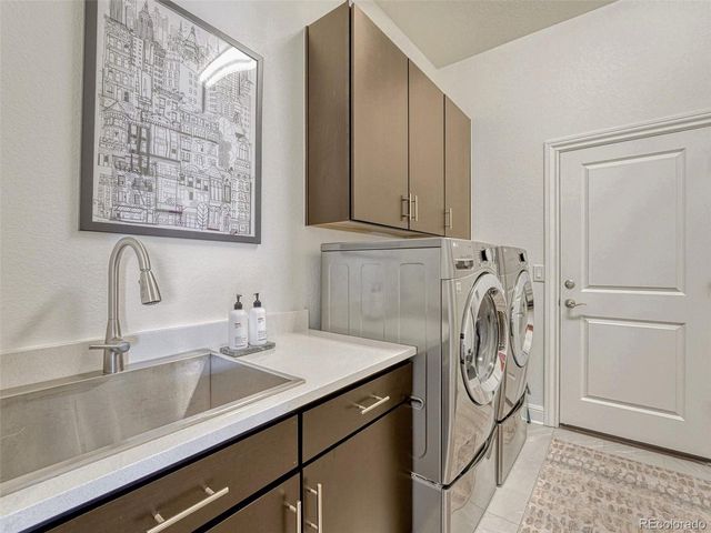 8393 S Winnipeg Ct, Aurora, CO 80016