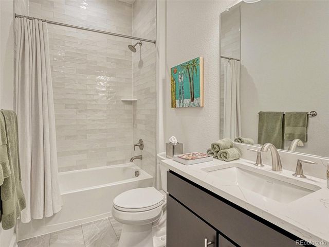 8393 S Winnipeg Ct, Aurora, CO 80016