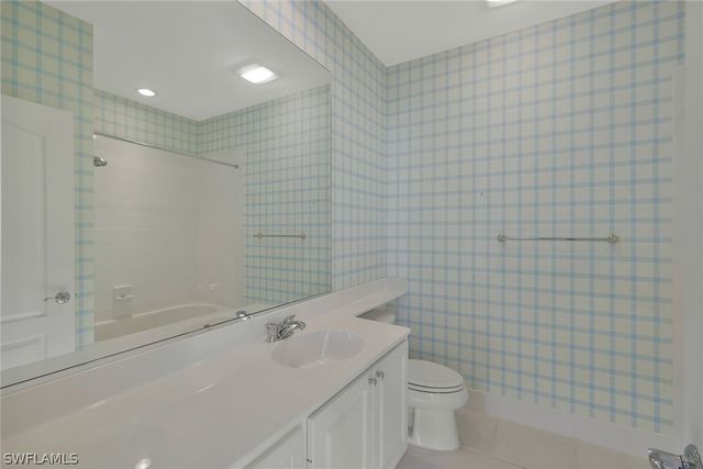 3484 Islandwalk CIR, Naples, FL 34119