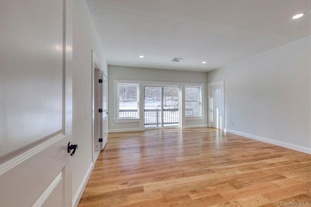 133 W Mombasha Road, Monroe, NY 10950