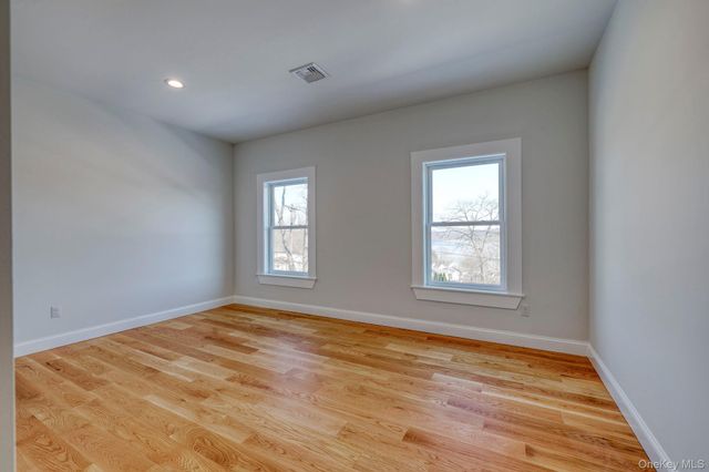 133 W Mombasha Road, Monroe, NY 10950