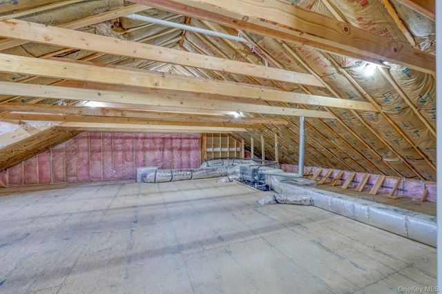 133 W Mombasha Road, Monroe, NY 10950