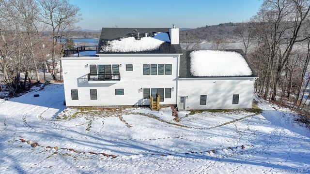 133 W Mombasha Road, Monroe, NY 10950