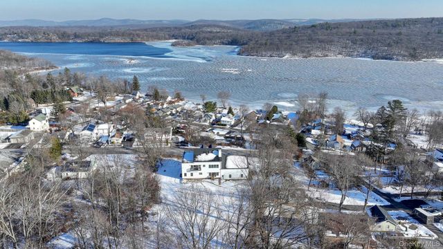 133 W Mombasha Road, Monroe, NY 10950