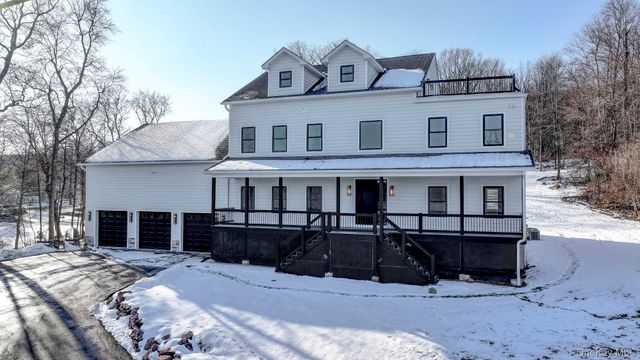 133 W Mombasha Road, Monroe, NY 10950