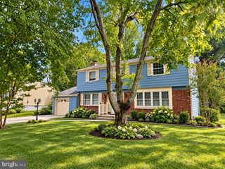 50 CORNELL DR, Delran, NJ 08075