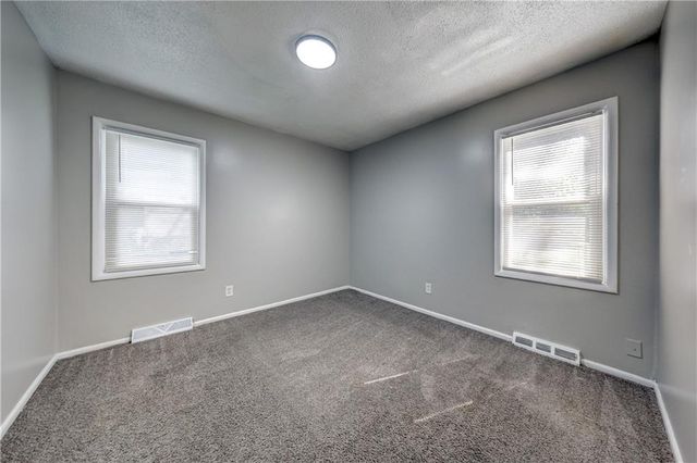 11303 Donnelly Avenue, Kansas City, MO 64134