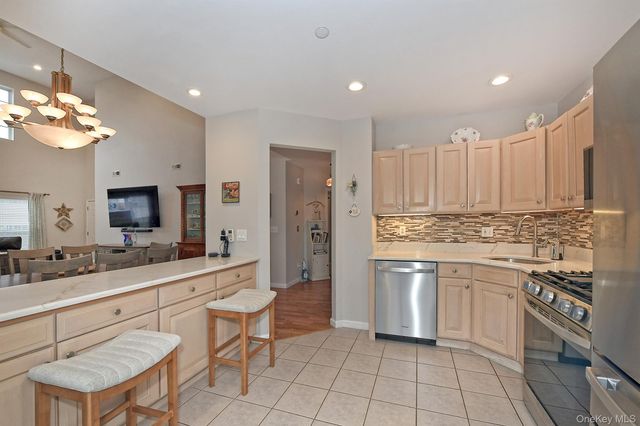 8 Lavern Drive, Middle Island, NY 11953