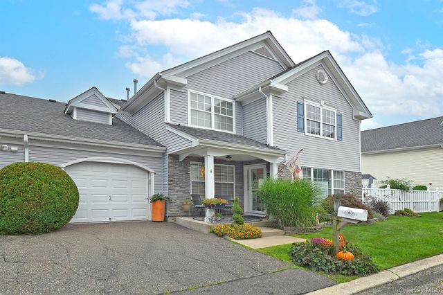 8 Lavern Drive, Middle Island, NY 11953