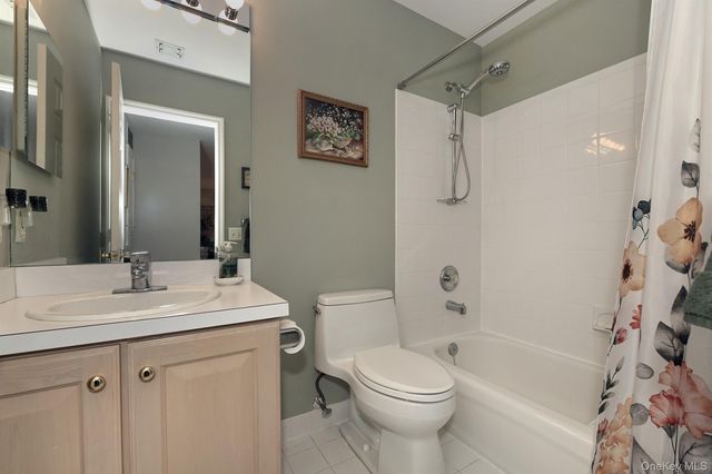 8 Lavern Drive, Middle Island, NY 11953