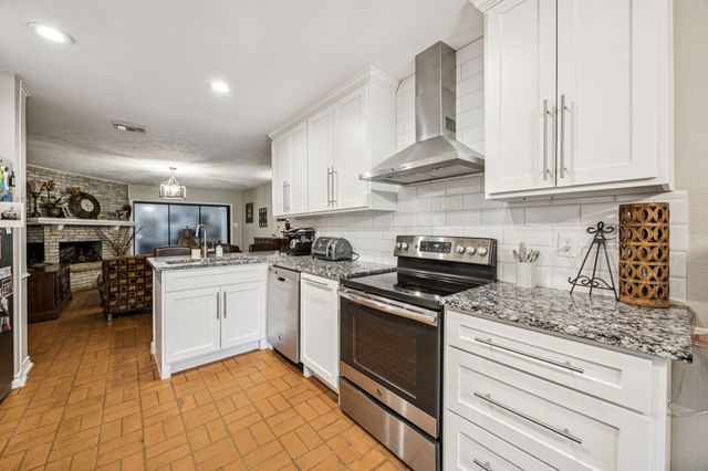 7750 Dentcrest Drive, Dallas, TX 75254