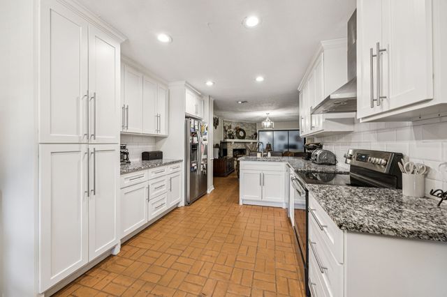 7750 Dentcrest Drive, Dallas, TX 75254