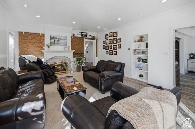 696 E 2550 N, North Ogden, UT 84414
