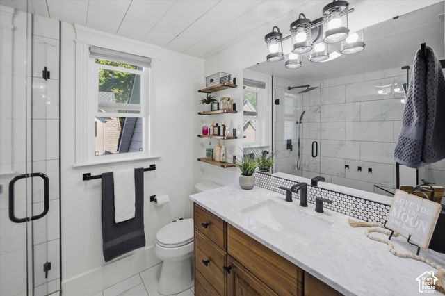 696 E 2550 N, North Ogden, UT 84414