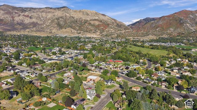 696 E 2550 N, North Ogden, UT 84414