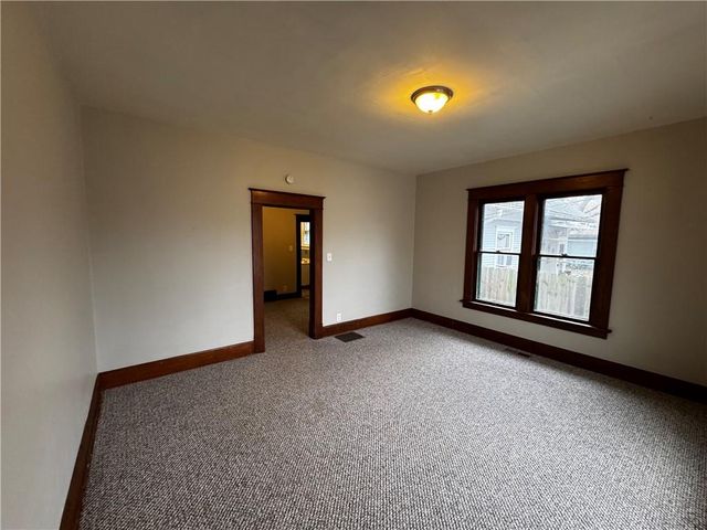 2619 Sacramento Street, St Joseph, MO 64507