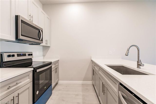 1315 SE 41st ST, Cape Coral, FL 33904