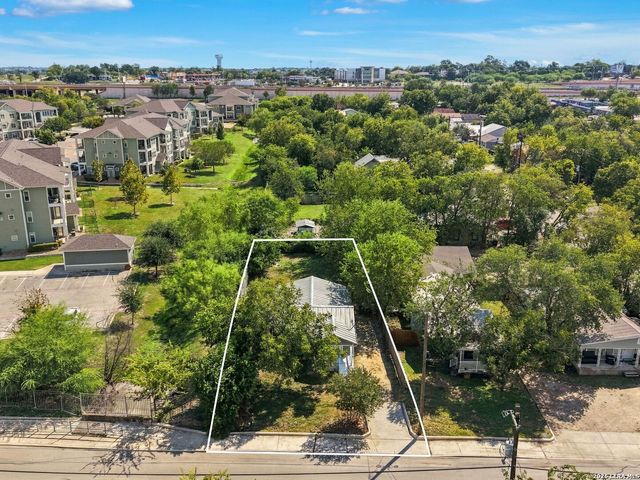 2553 W SAN ANTONIO ST, New Braunfels, TX 78130