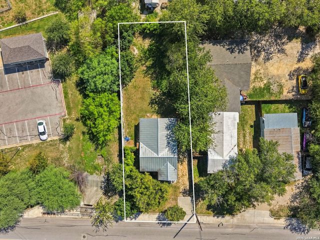 2553 W SAN ANTONIO ST, New Braunfels, TX 78130