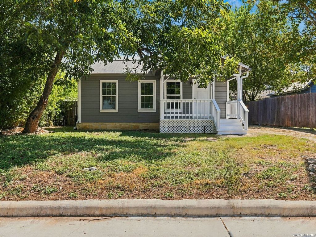 2553 W SAN ANTONIO ST, New Braunfels, TX 78130
