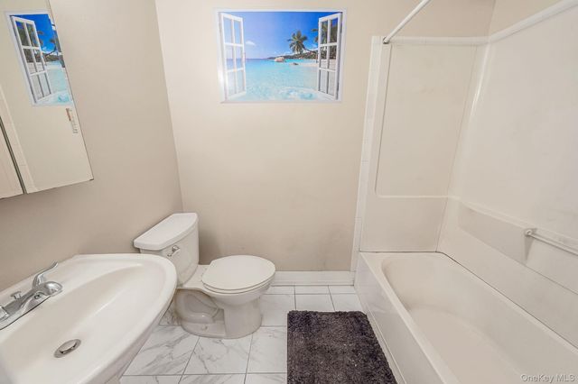 222 Pointe Circle N 2, Coram, NY 11727