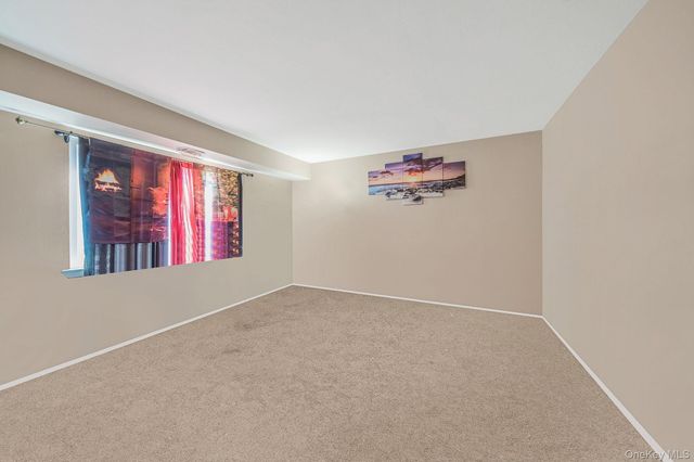 222 Pointe Circle N 2, Coram, NY 11727