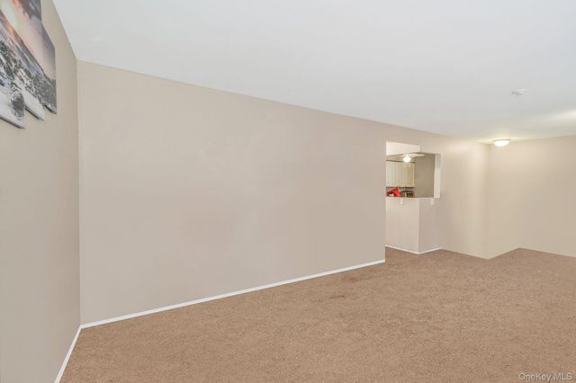 222 Pointe Circle N 2, Coram, NY 11727