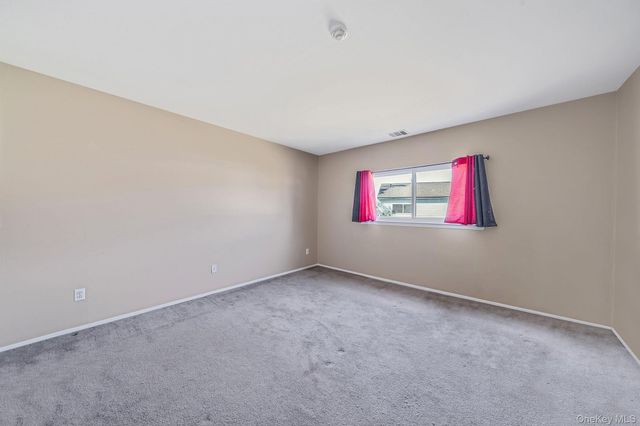 222 Pointe Circle N 2, Coram, NY 11727