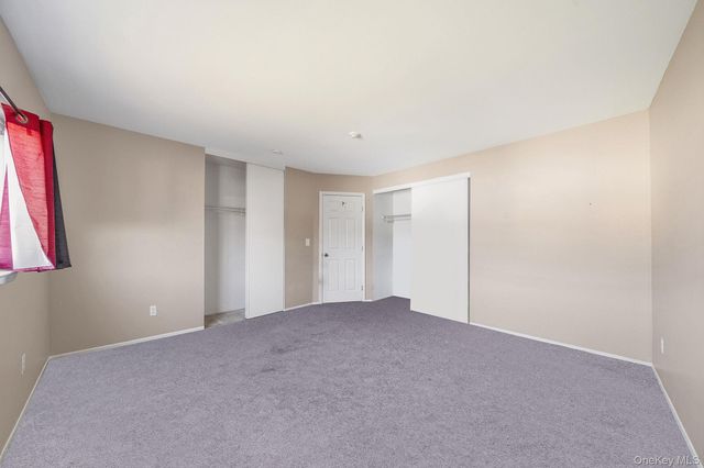 222 Pointe Circle N 2, Coram, NY 11727