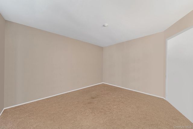 222 Pointe Circle N 2, Coram, NY 11727