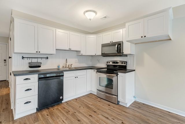 629 Virginia Oak Court, Fort Walton Beach, FL 32548