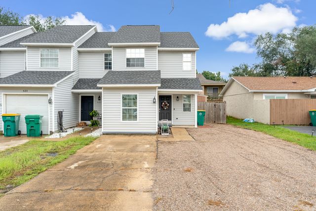 629 Virginia Oak Court, Fort Walton Beach, FL 32548