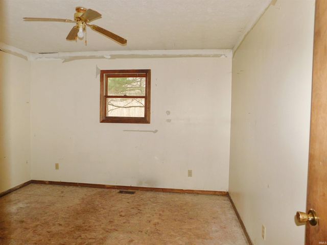 1120 Cedar Lane, Spencer, IN 47460