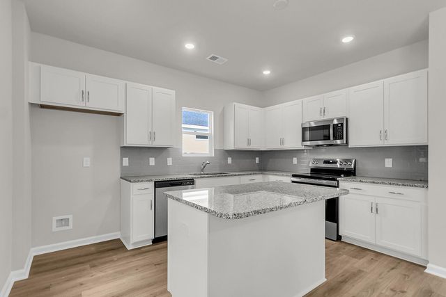 1915 Deercreek Drive, Manning, SC 29102