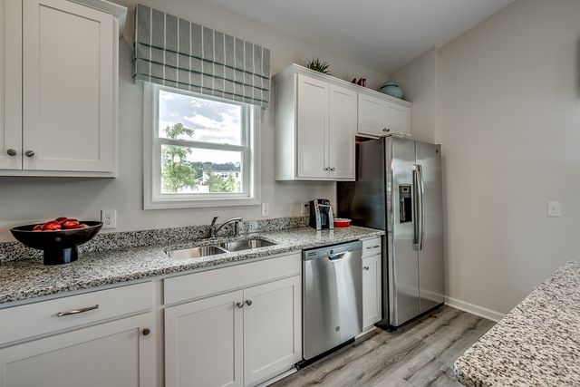 1915 Deercreek Drive, Manning, SC 29102