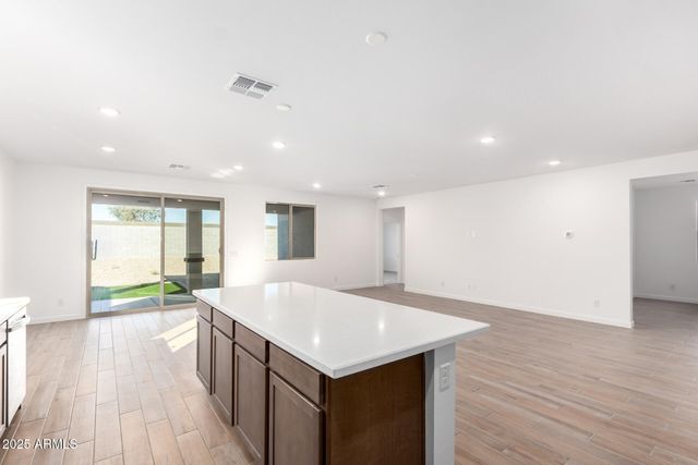 18398 W MONTE LINDO Lane, Surprise, AZ 85387