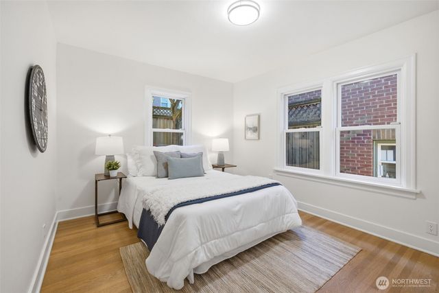 5006 Greenwood Avenue N, Seattle, WA 98103