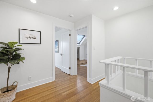 5006 Greenwood Avenue N, Seattle, WA 98103